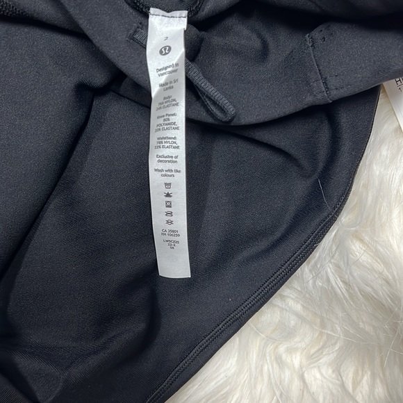 Lululemoon - Picture 5 of 7